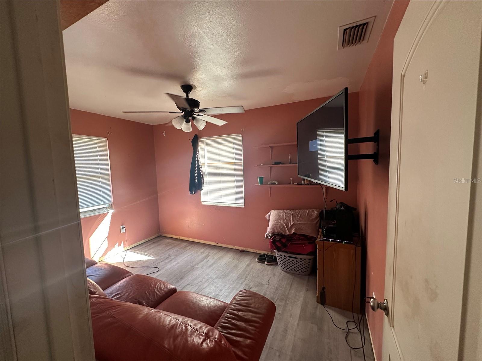 VENETIAN GARDENS - Residential