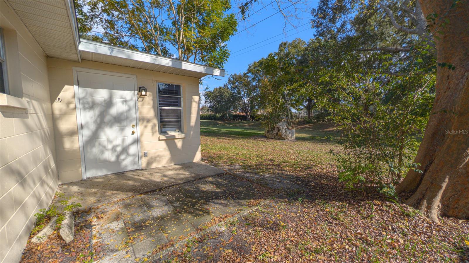 CIRCLE SQUARE WOODS - Residential