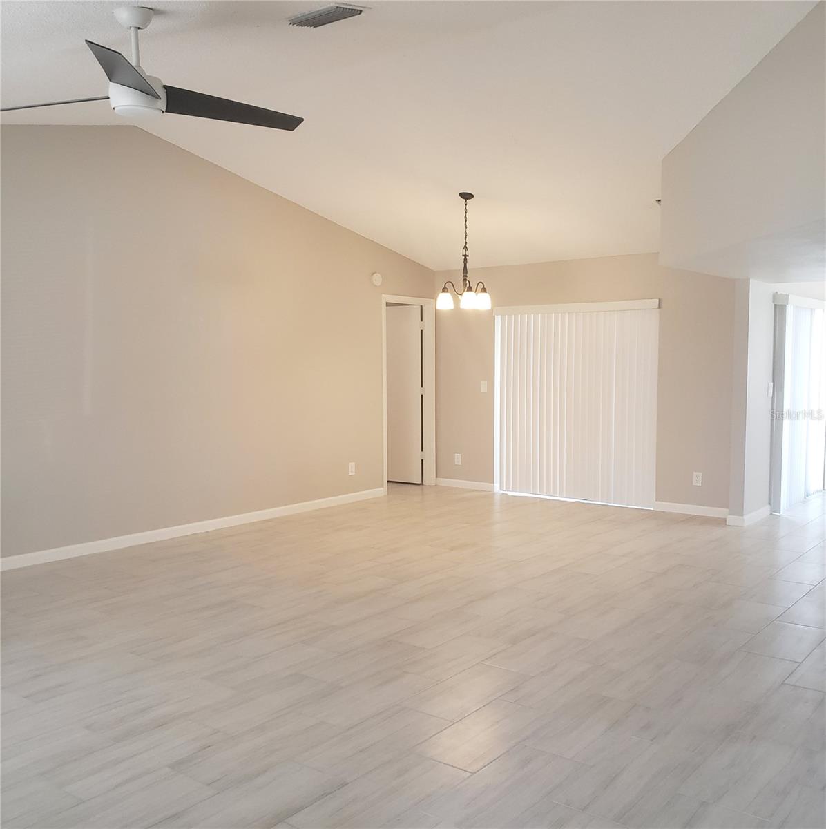 SPRING HILL - Residential Lease