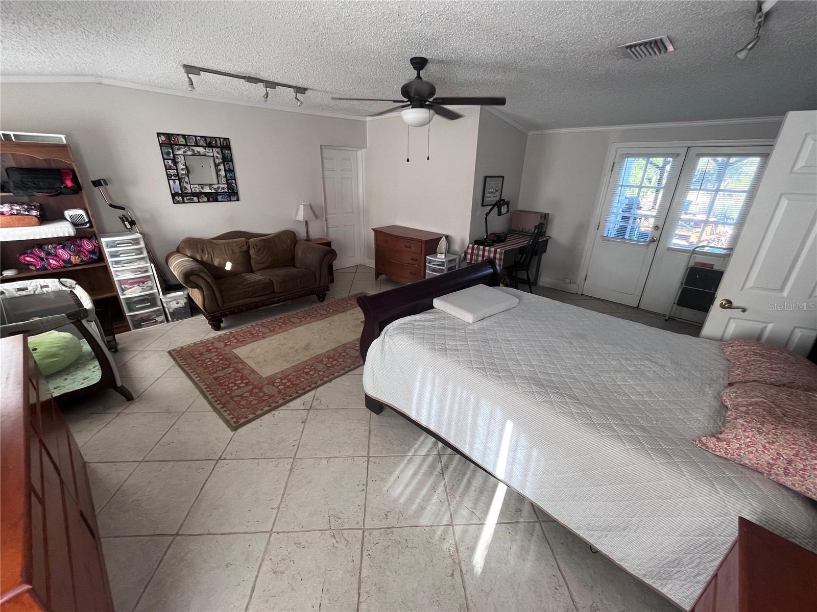 EDEN ACRES - Residential