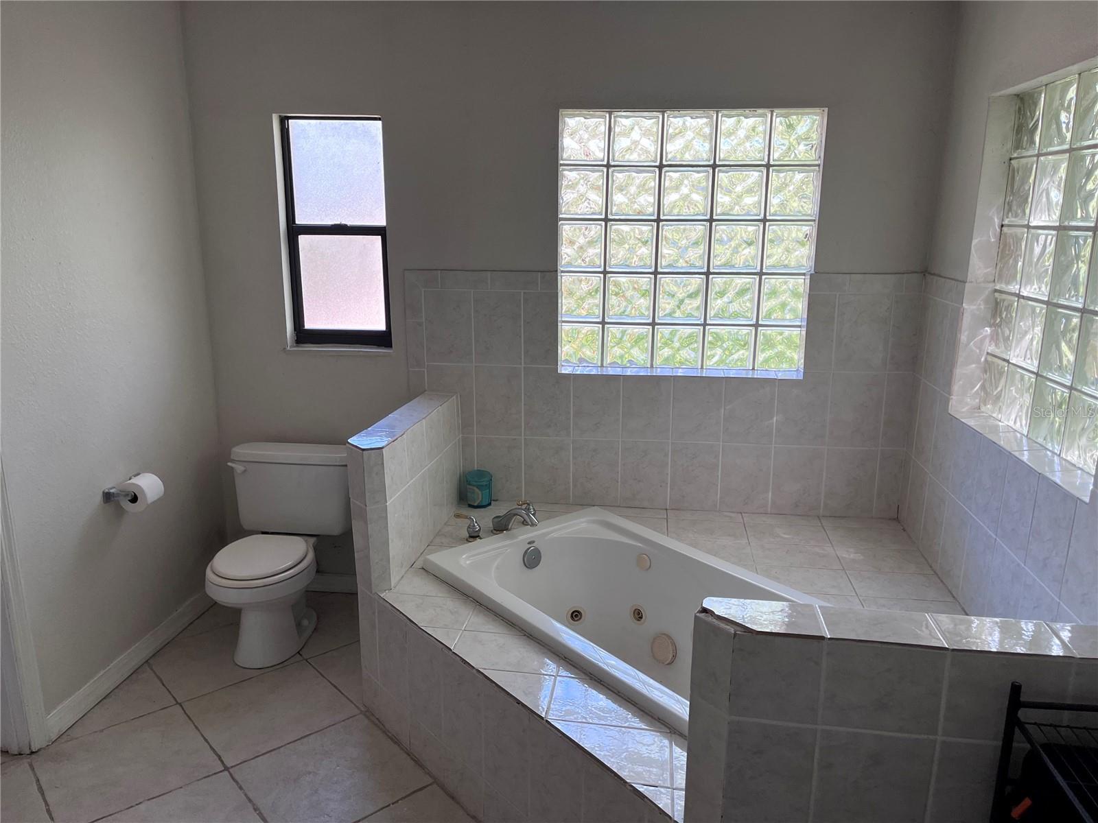 EDEN ACRES - Residential