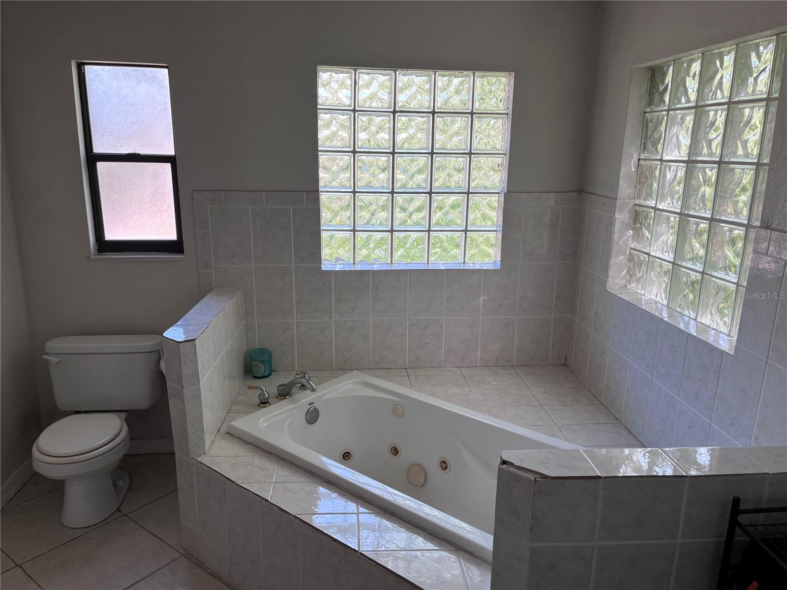 EDEN ACRES - Residential