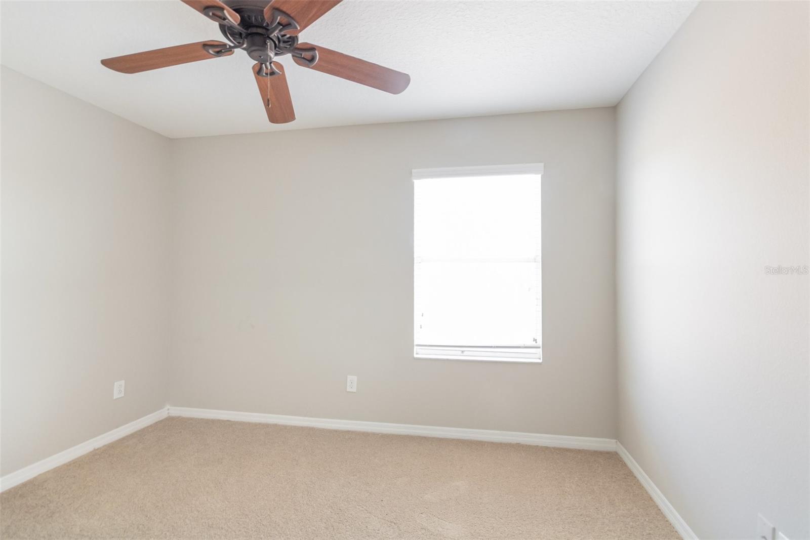 SAVANNAH LNDGS - Residential