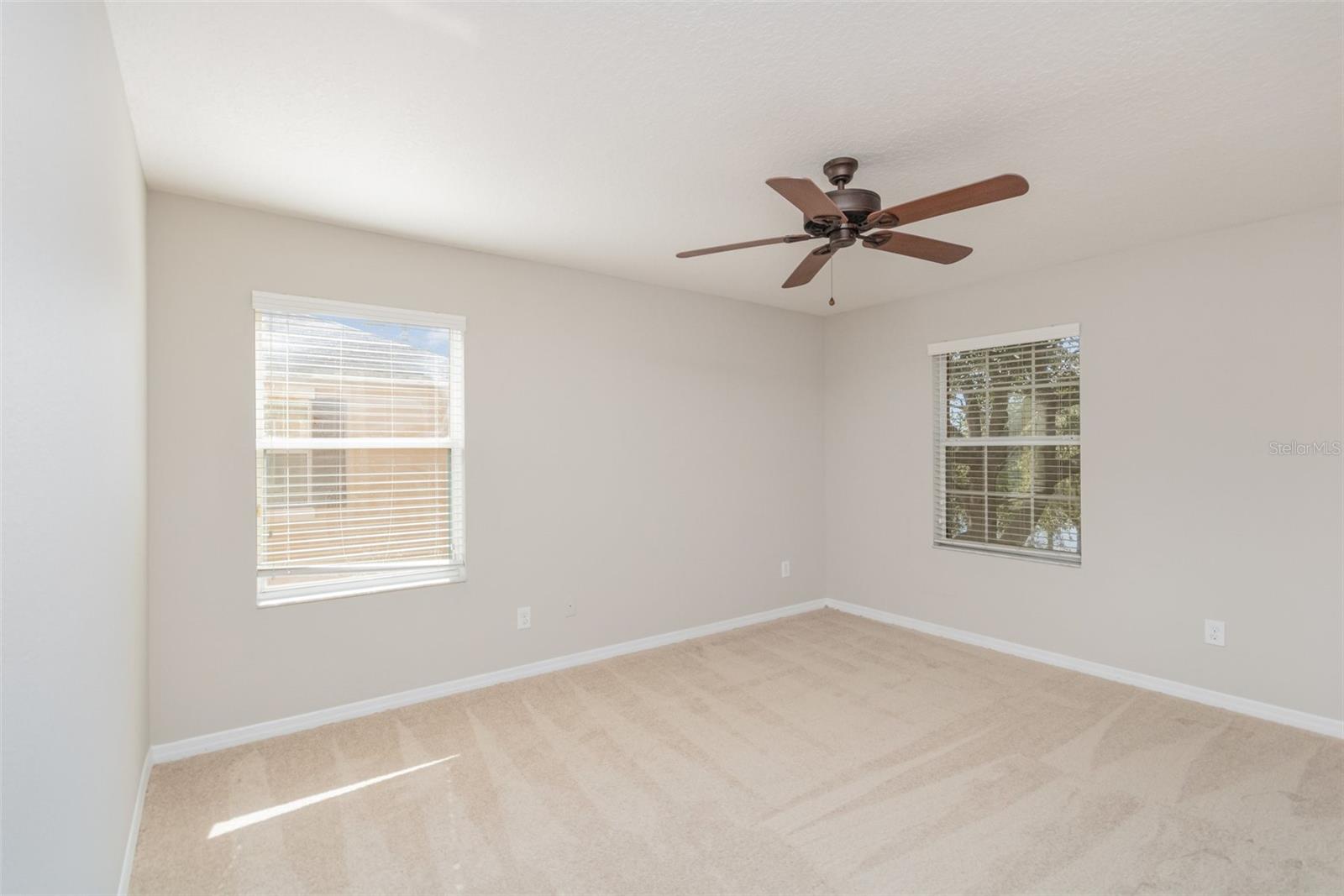 SAVANNAH LNDGS - Residential