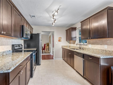 Tiny photo for 7604 NW 14th St, Ocala, FL 34482 (MLS # OM731806)