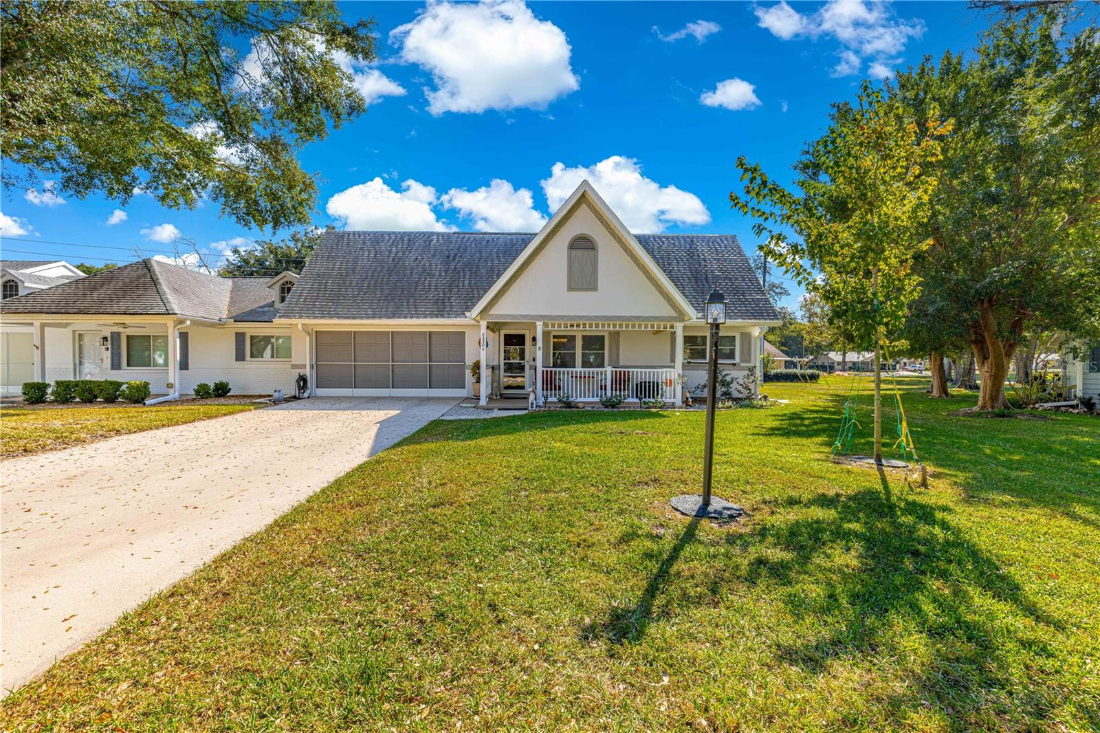 ON TOP OF THE WORLD - Residential