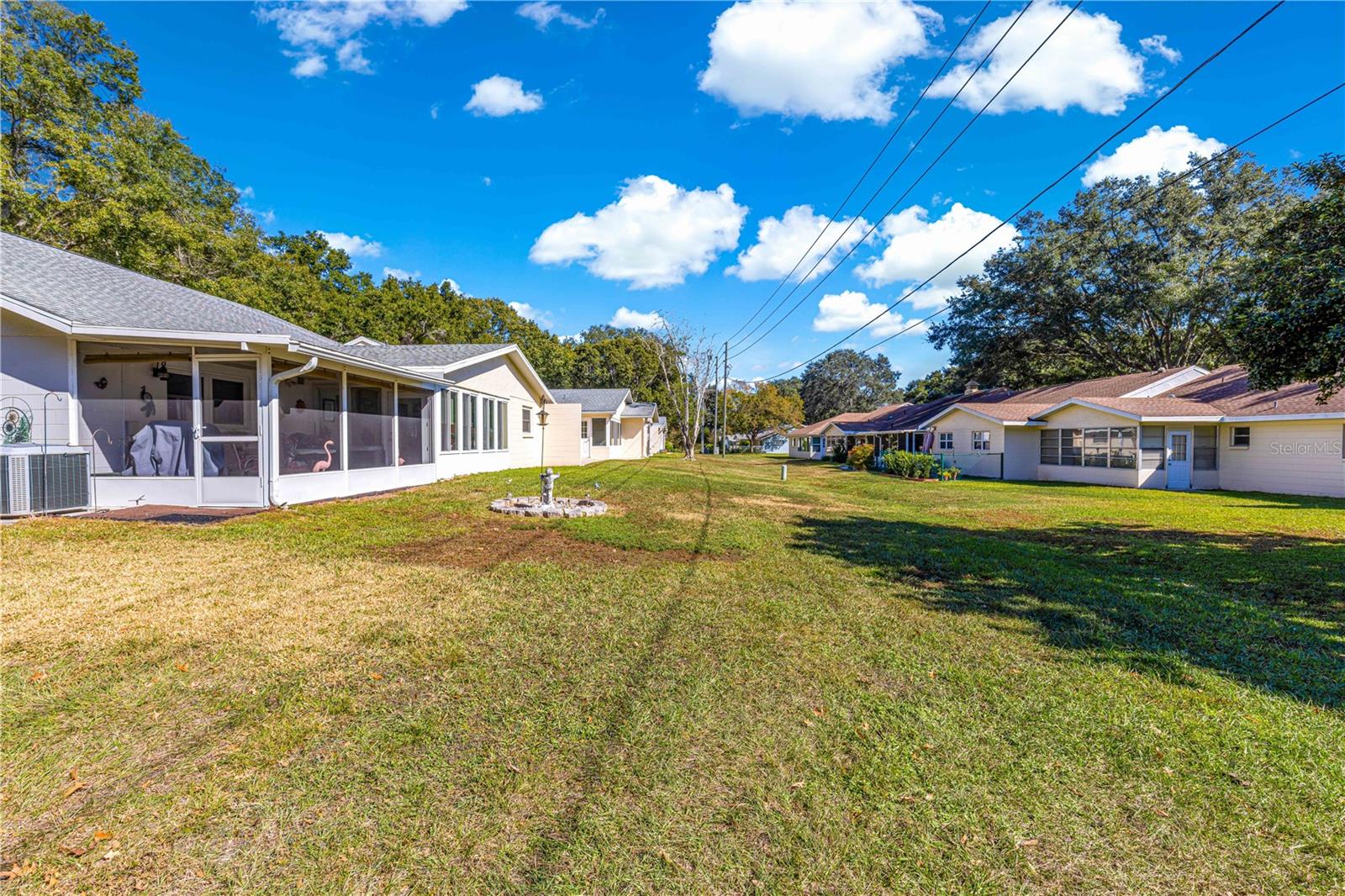 ON TOP OF THE WORLD - Residential