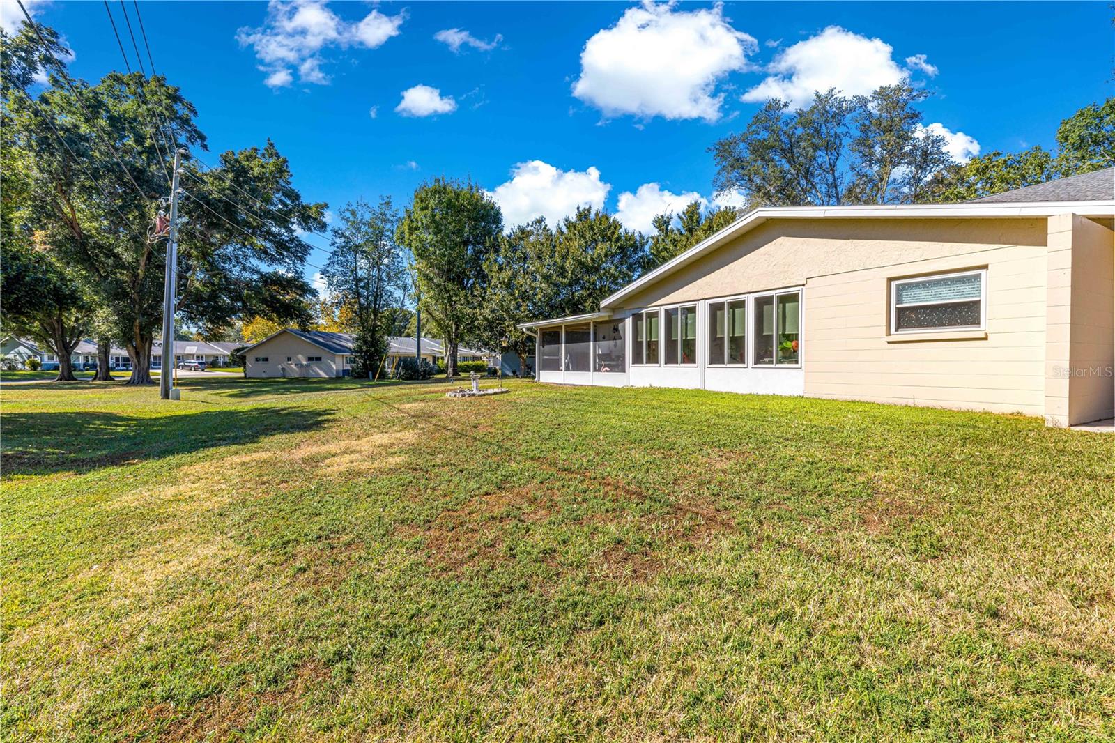 ON TOP OF THE WORLD - Residential