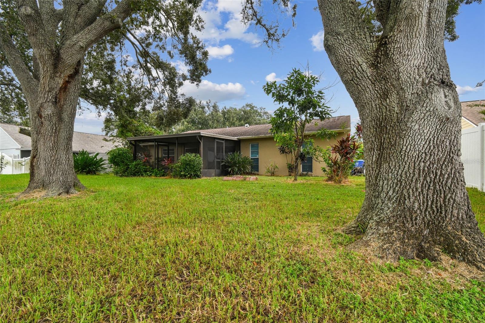 COUNTRY PLACE WEST UNIT V - Residential