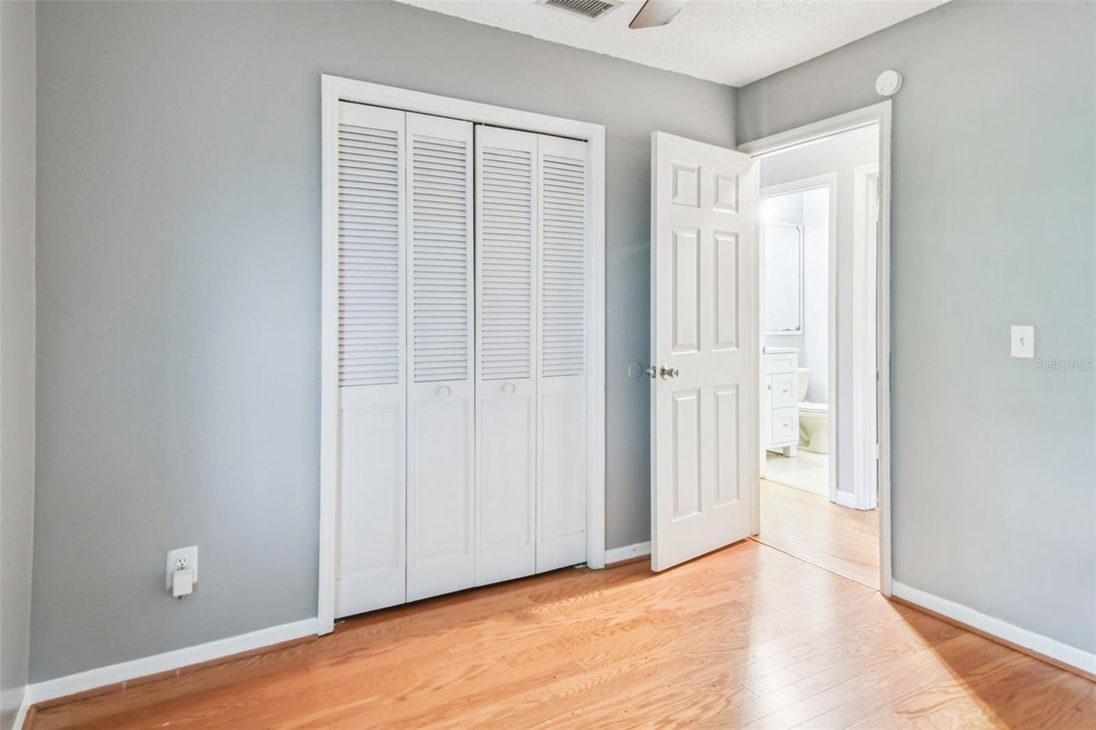 COUNTRY PLACE WEST UNIT V - Residential