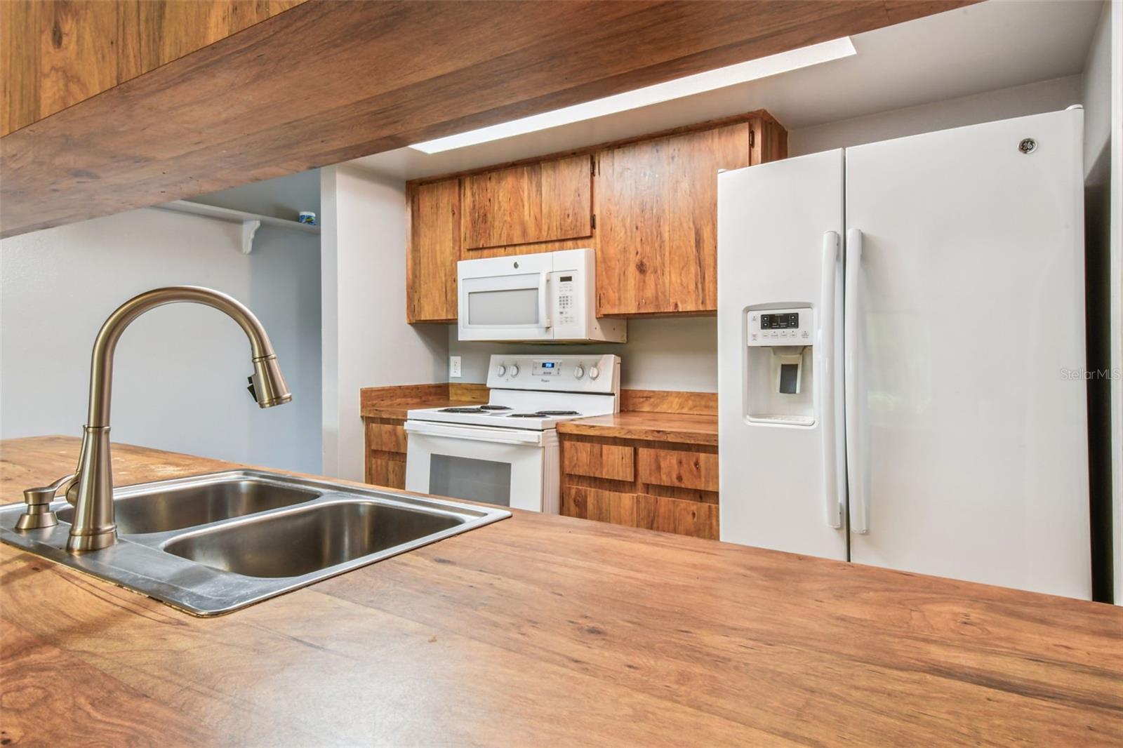 COUNTRY PLACE WEST UNIT V - Residential