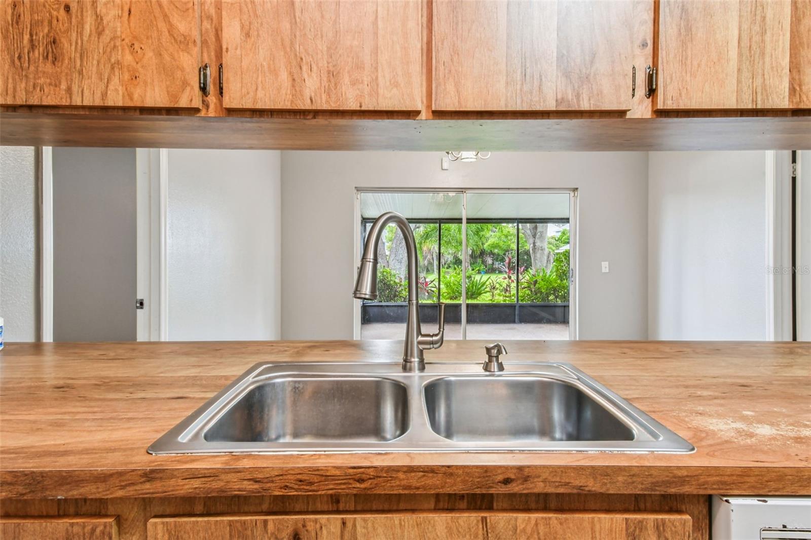 COUNTRY PLACE WEST UNIT V - Residential