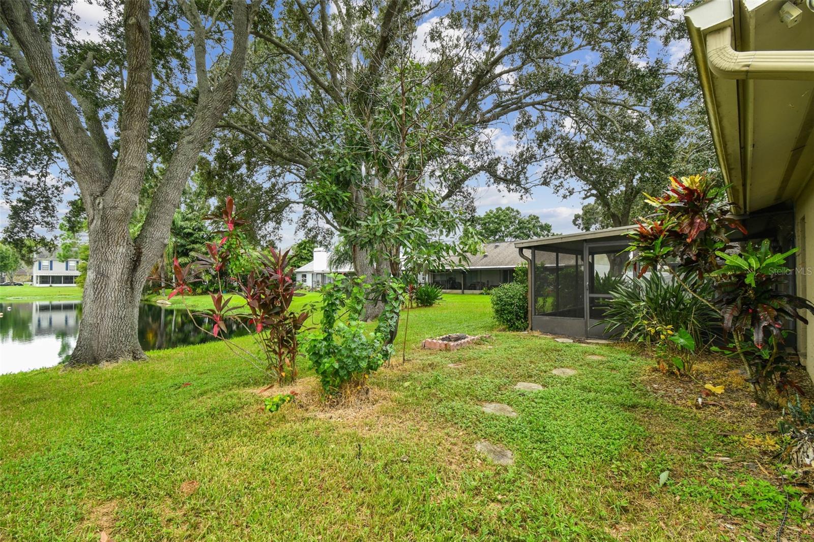 COUNTRY PLACE WEST UNIT V - Residential