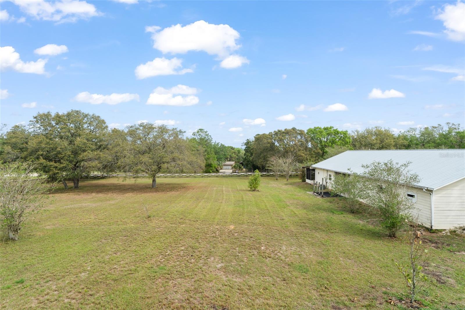 LAKE AVALON GROVES 2ND REP - Residential