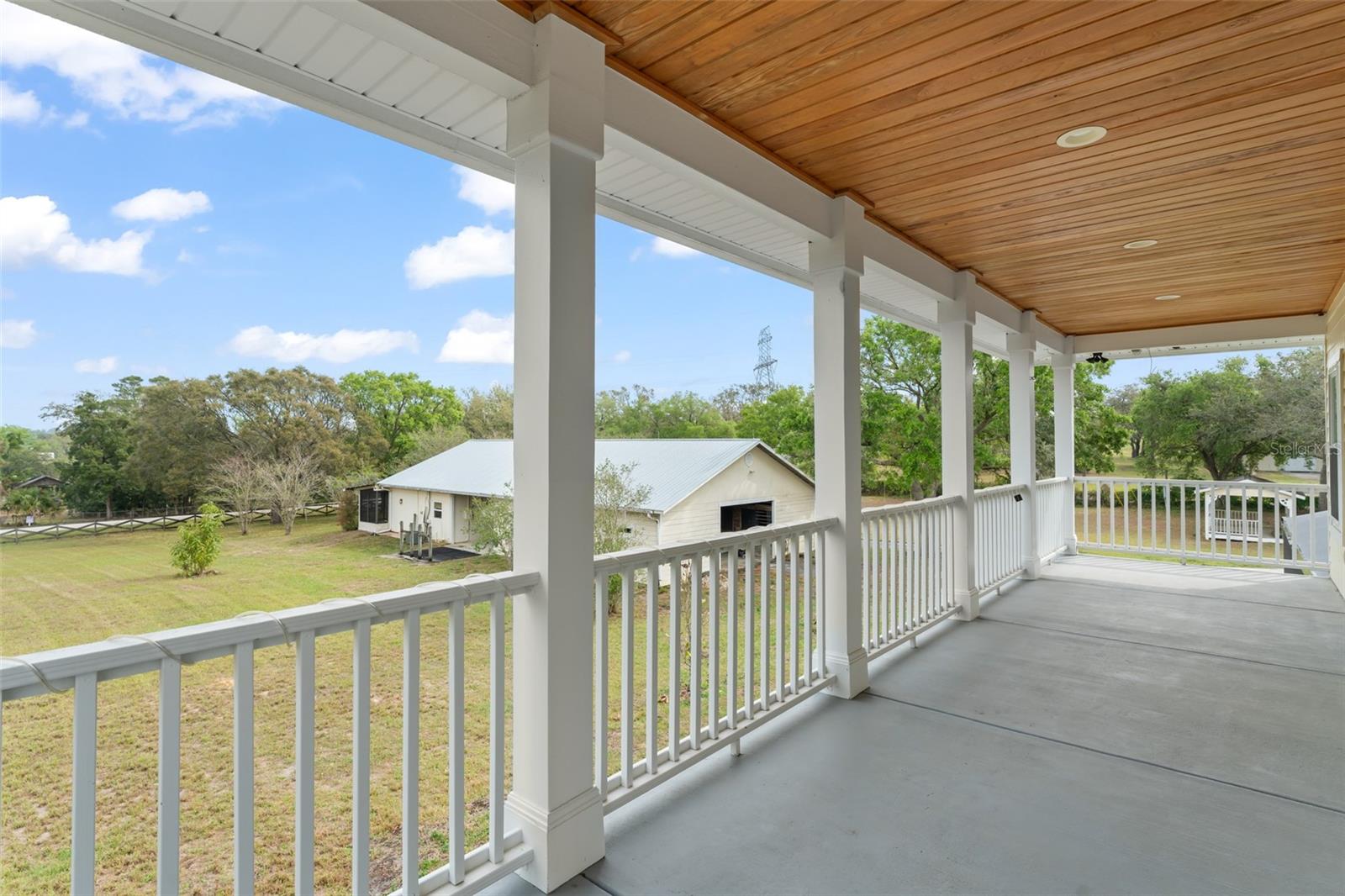 LAKE AVALON GROVES 2ND REP - Residential