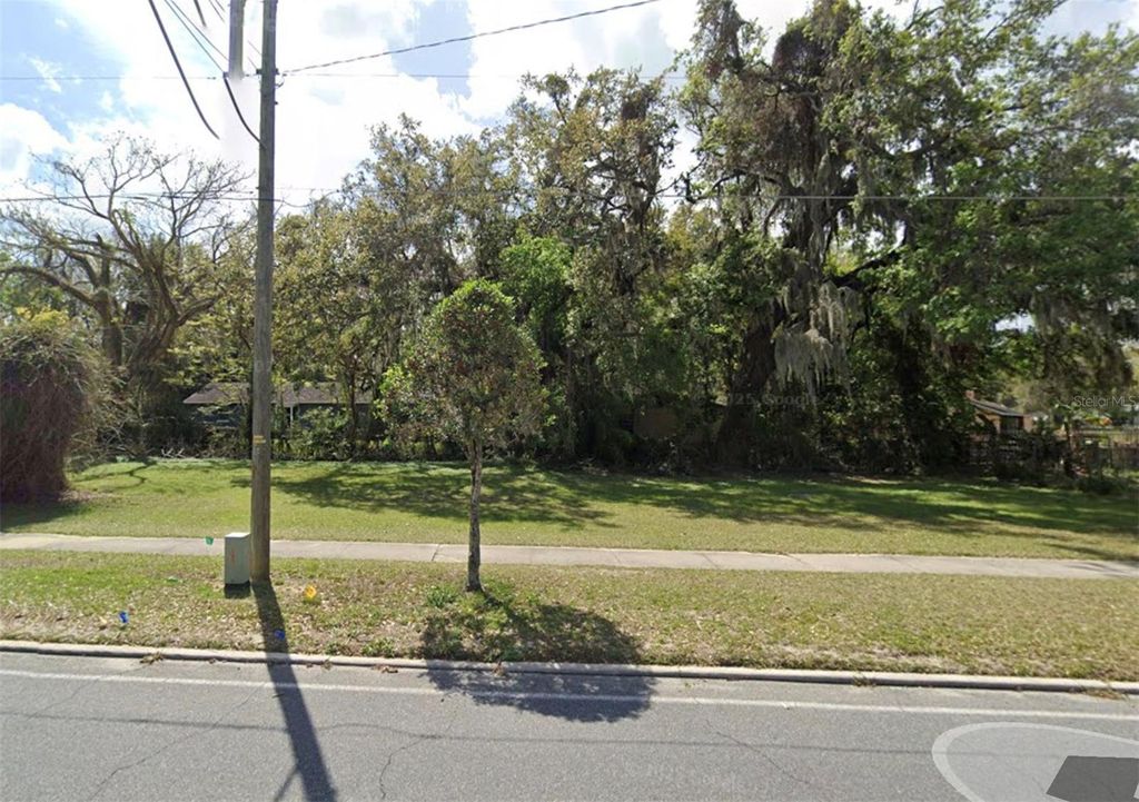 Photo of E Main Street, Leesburg, FL 34748 (MLS # OM712215)