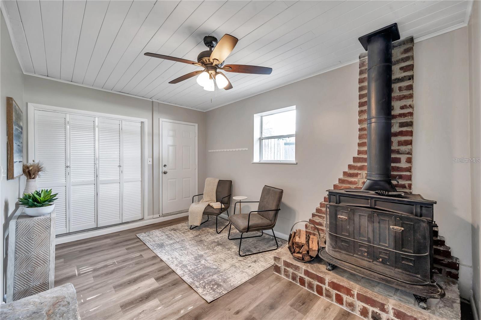 RIO VISTA - Residential Lease