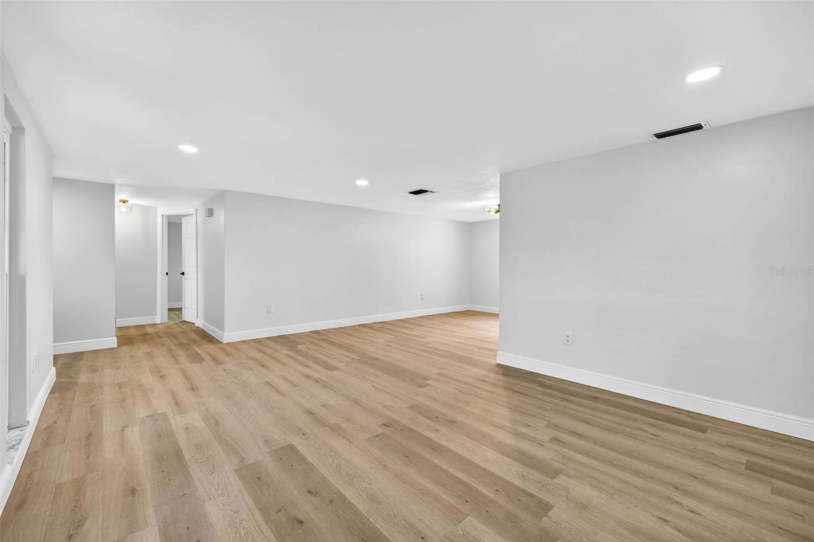PALM TERRACE GARDENS - Residential
