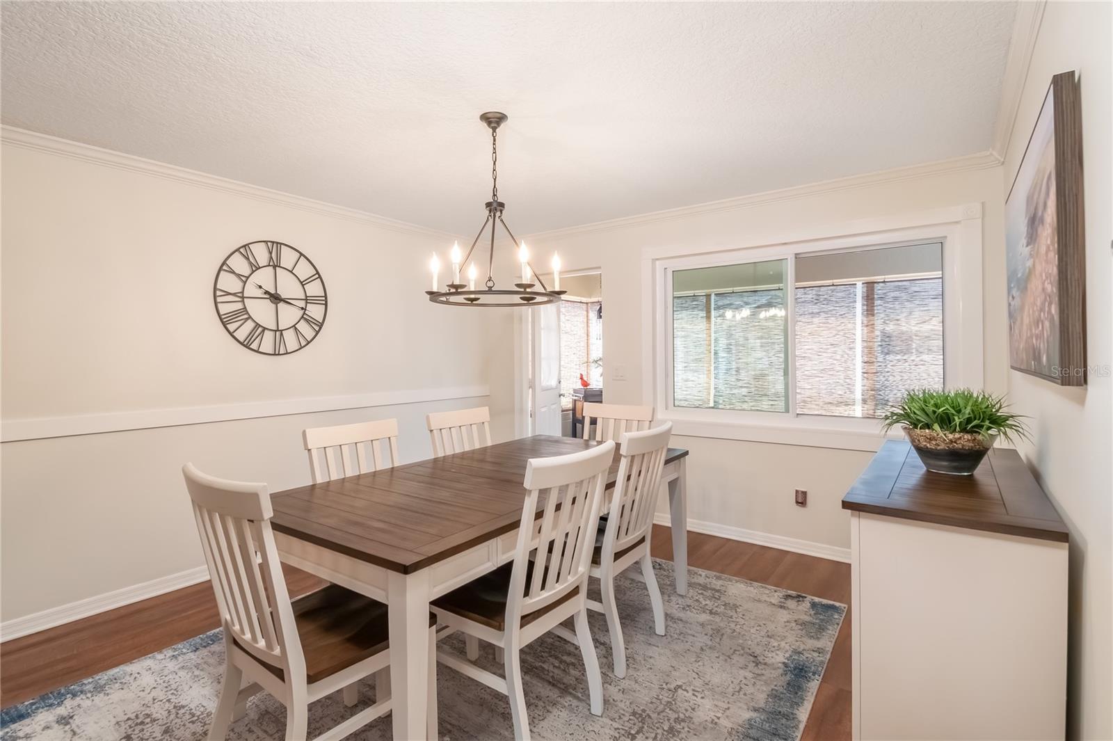 ON TOP OF THE WORLD - Residential