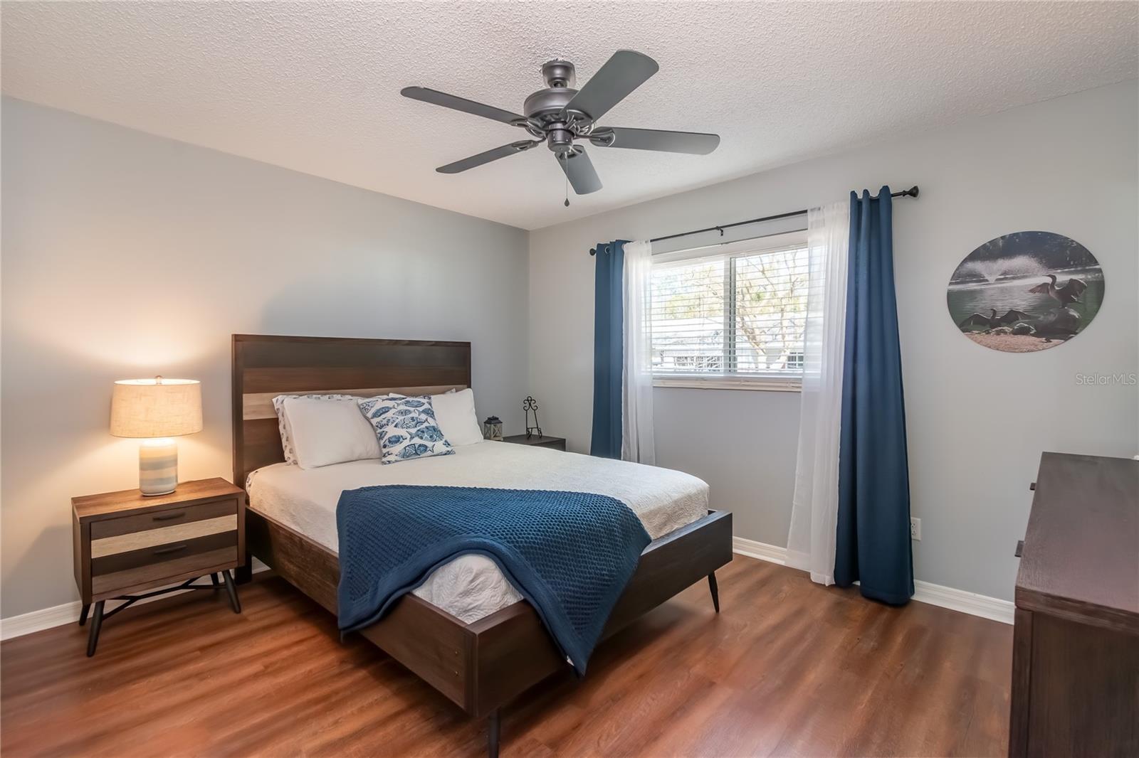 ON TOP OF THE WORLD - Residential