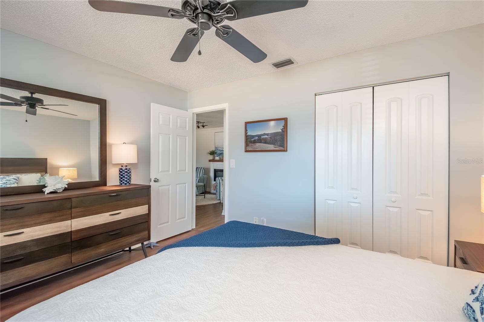 ON TOP OF THE WORLD - Residential