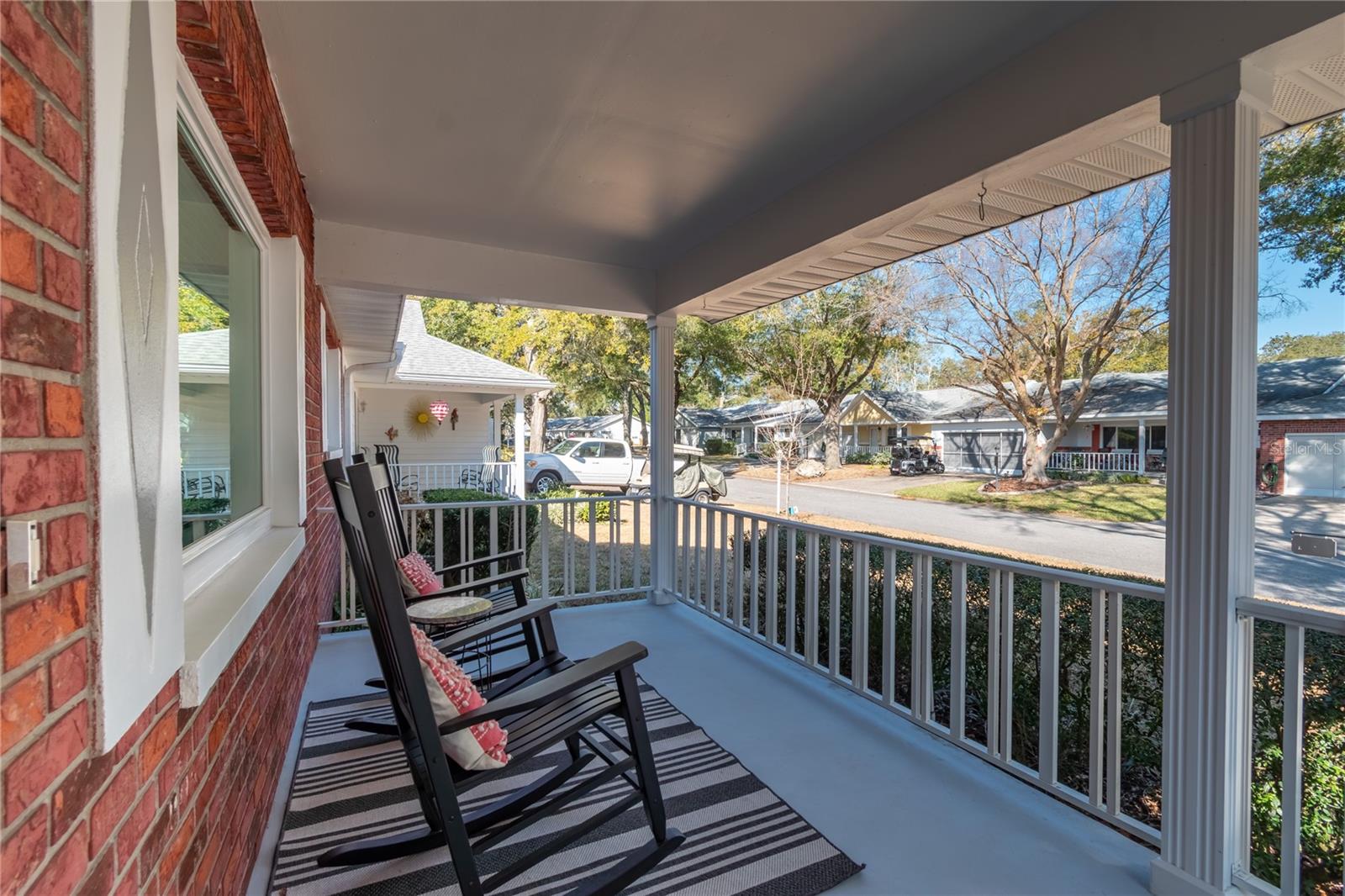 ON TOP OF THE WORLD - Residential