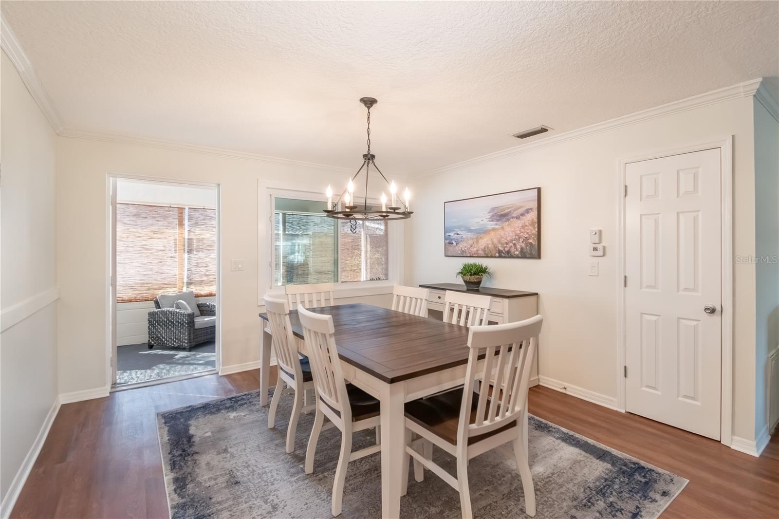 ON TOP OF THE WORLD - Residential