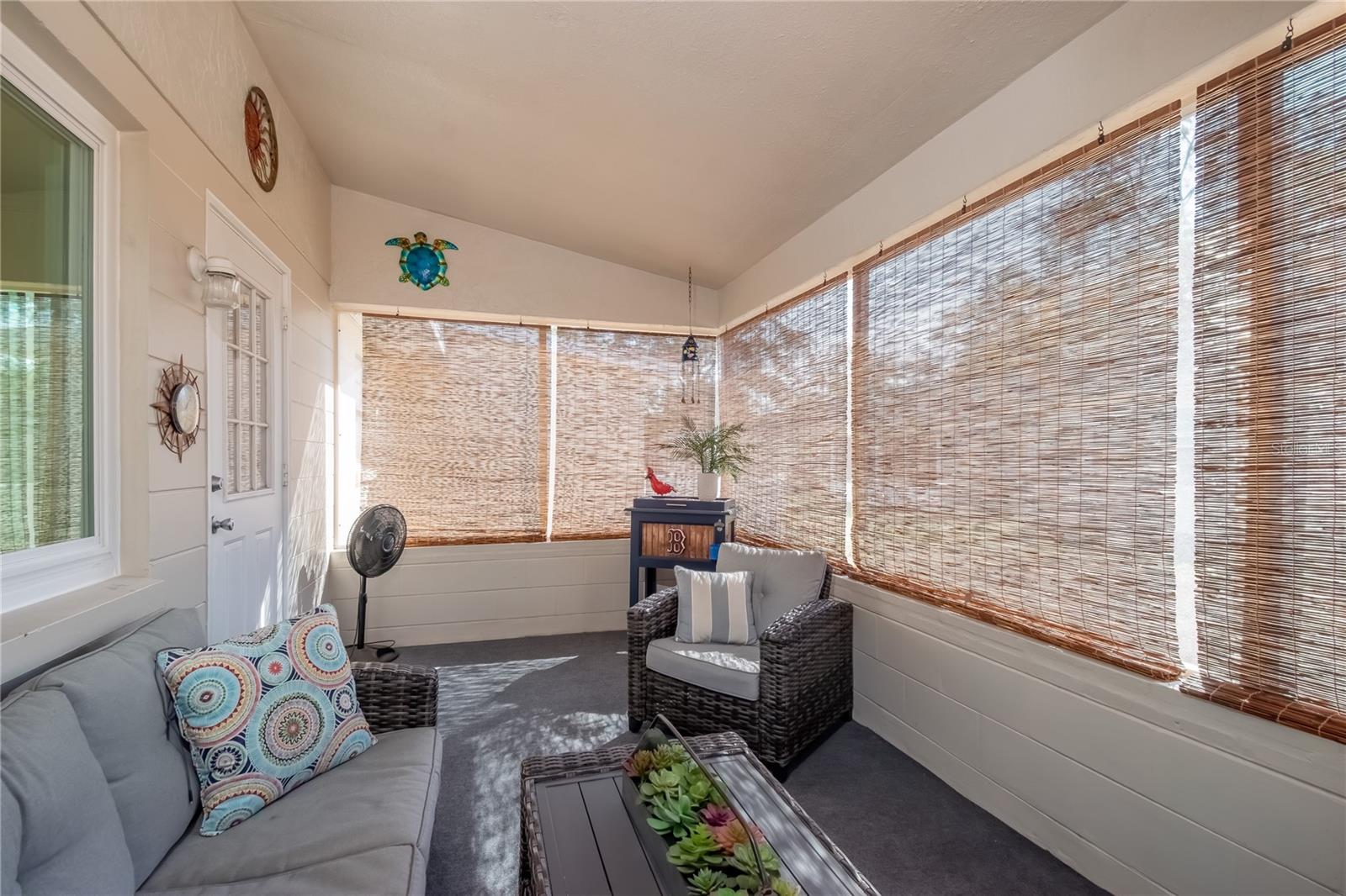 ON TOP OF THE WORLD - Residential