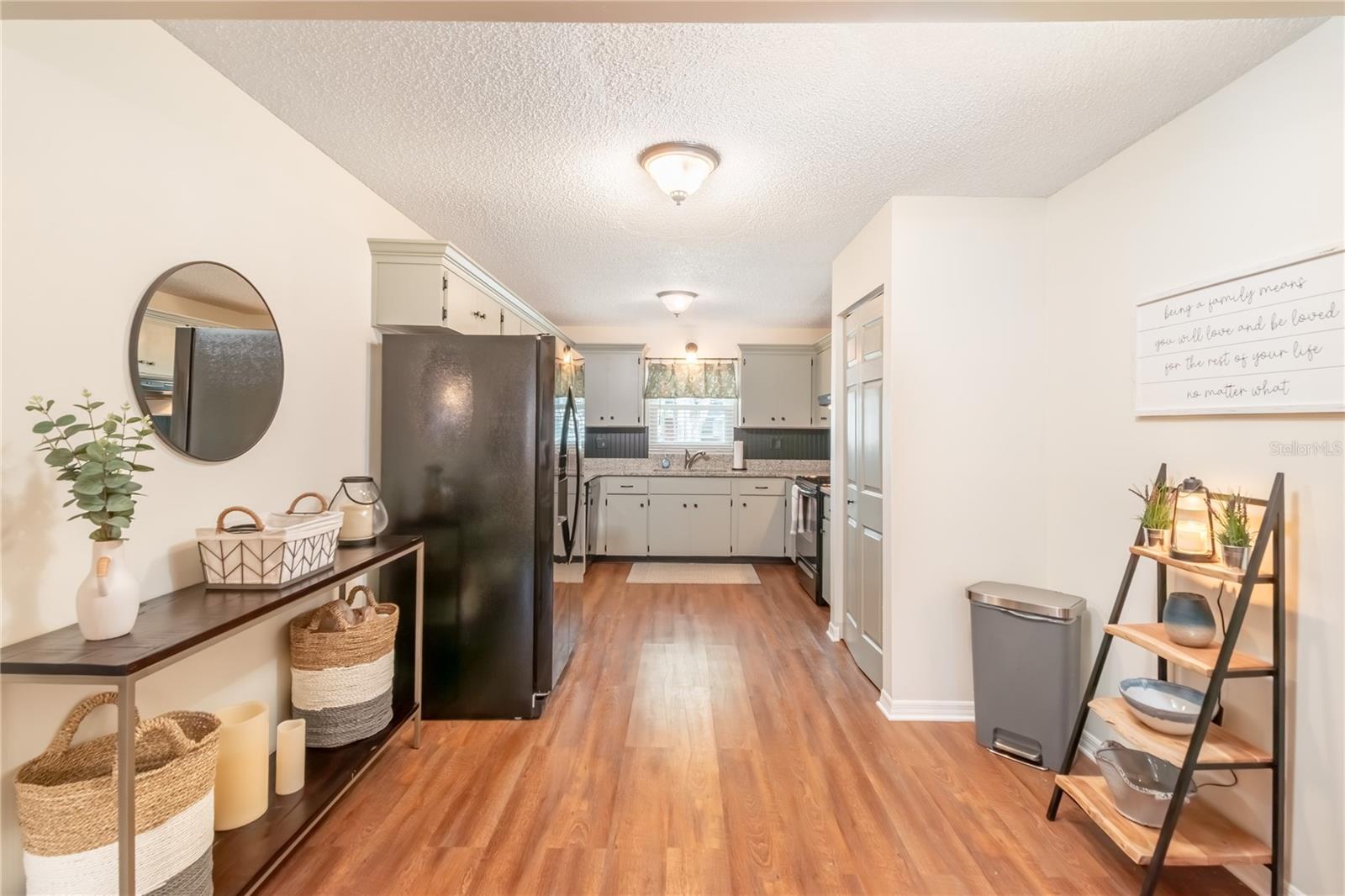 ON TOP OF THE WORLD - Residential