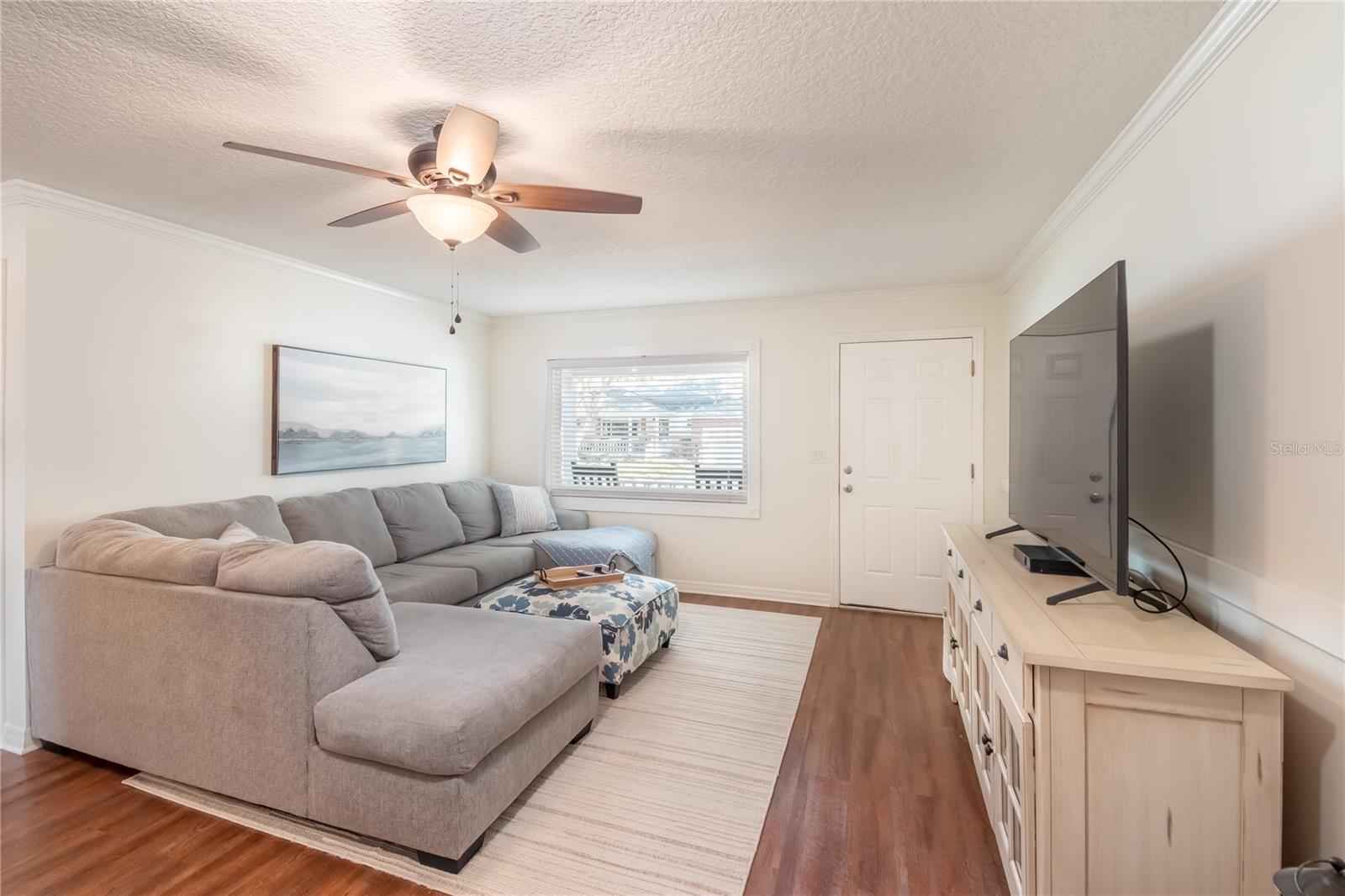 ON TOP OF THE WORLD - Residential