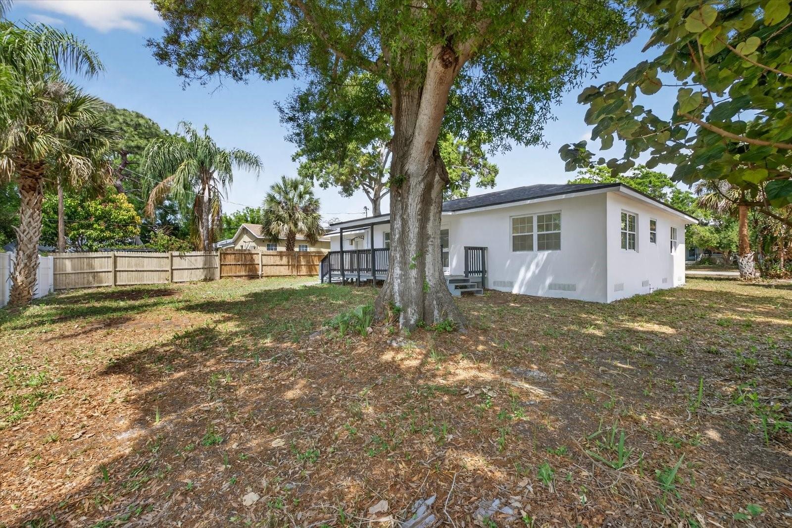 BOULEVARD PINES - Residential