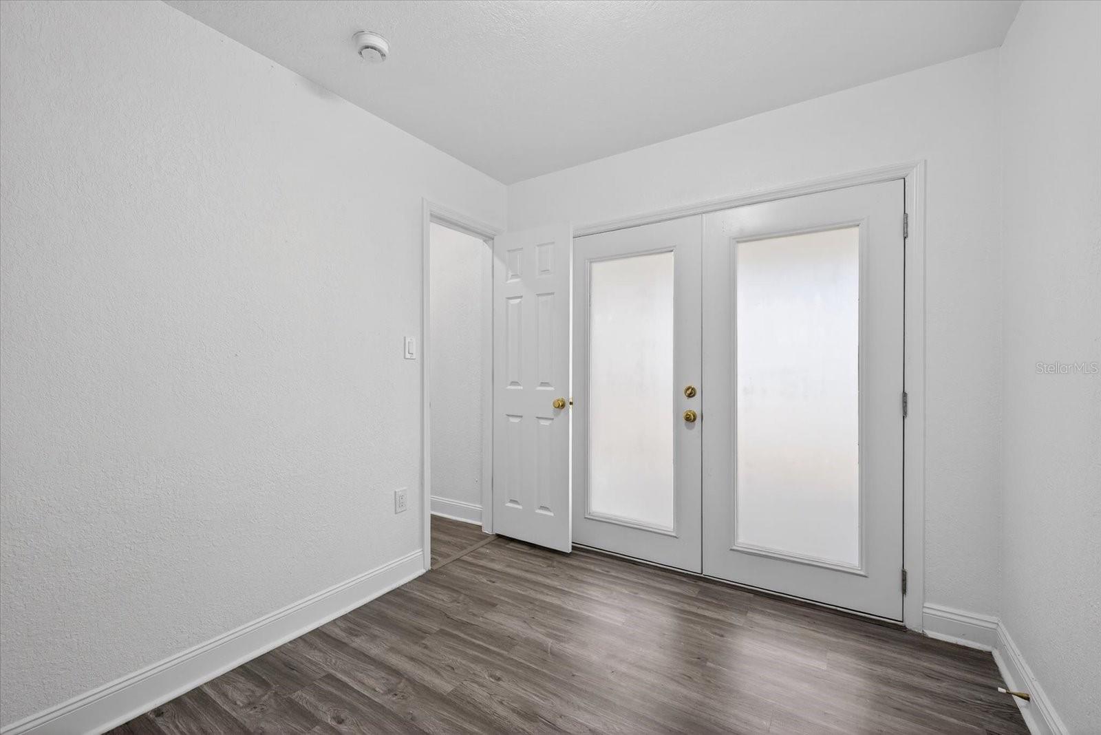 BOULEVARD PINES - Residential