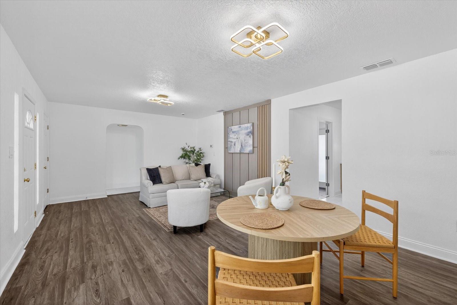 BOULEVARD PINES - Residential