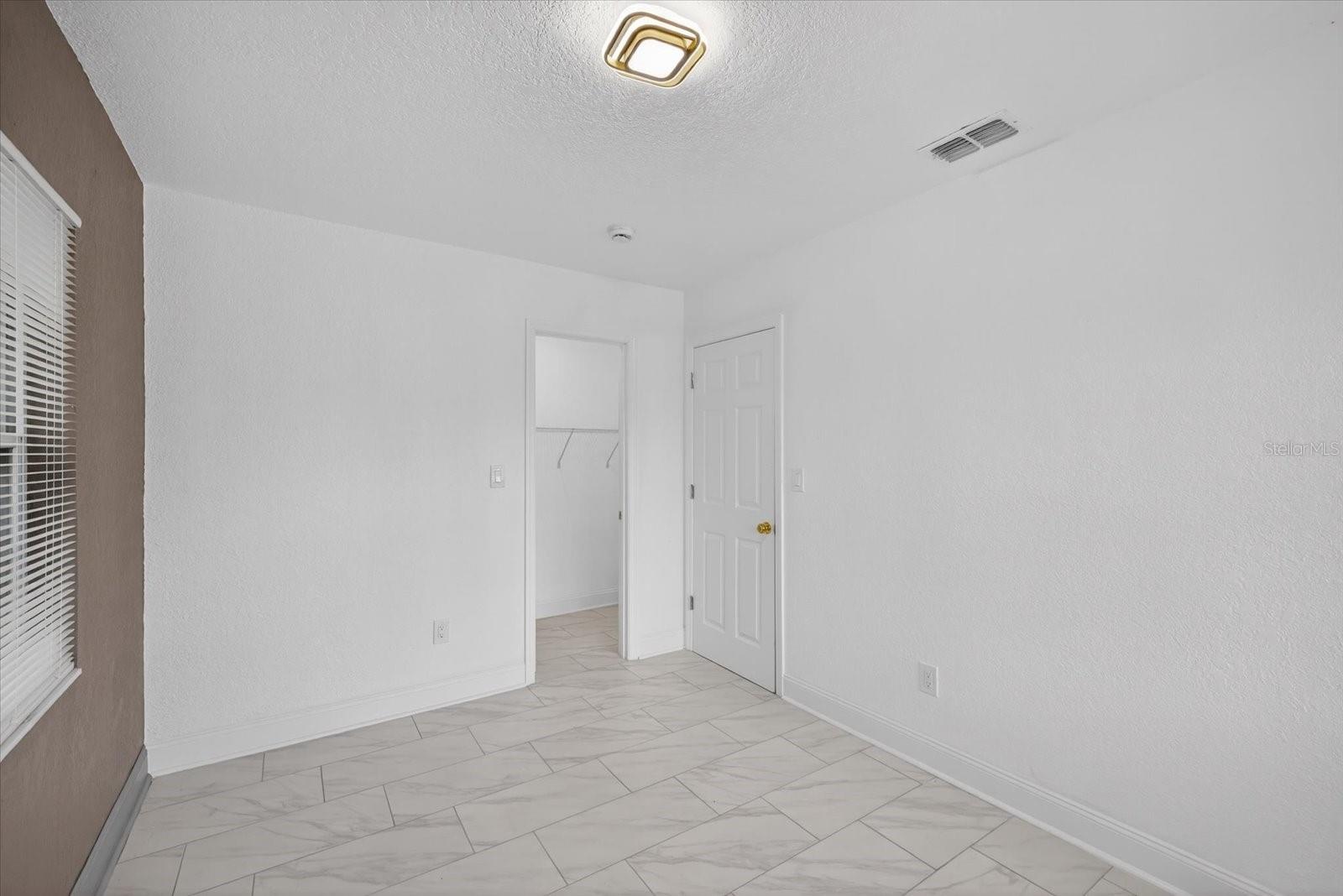 BOULEVARD PINES - Residential