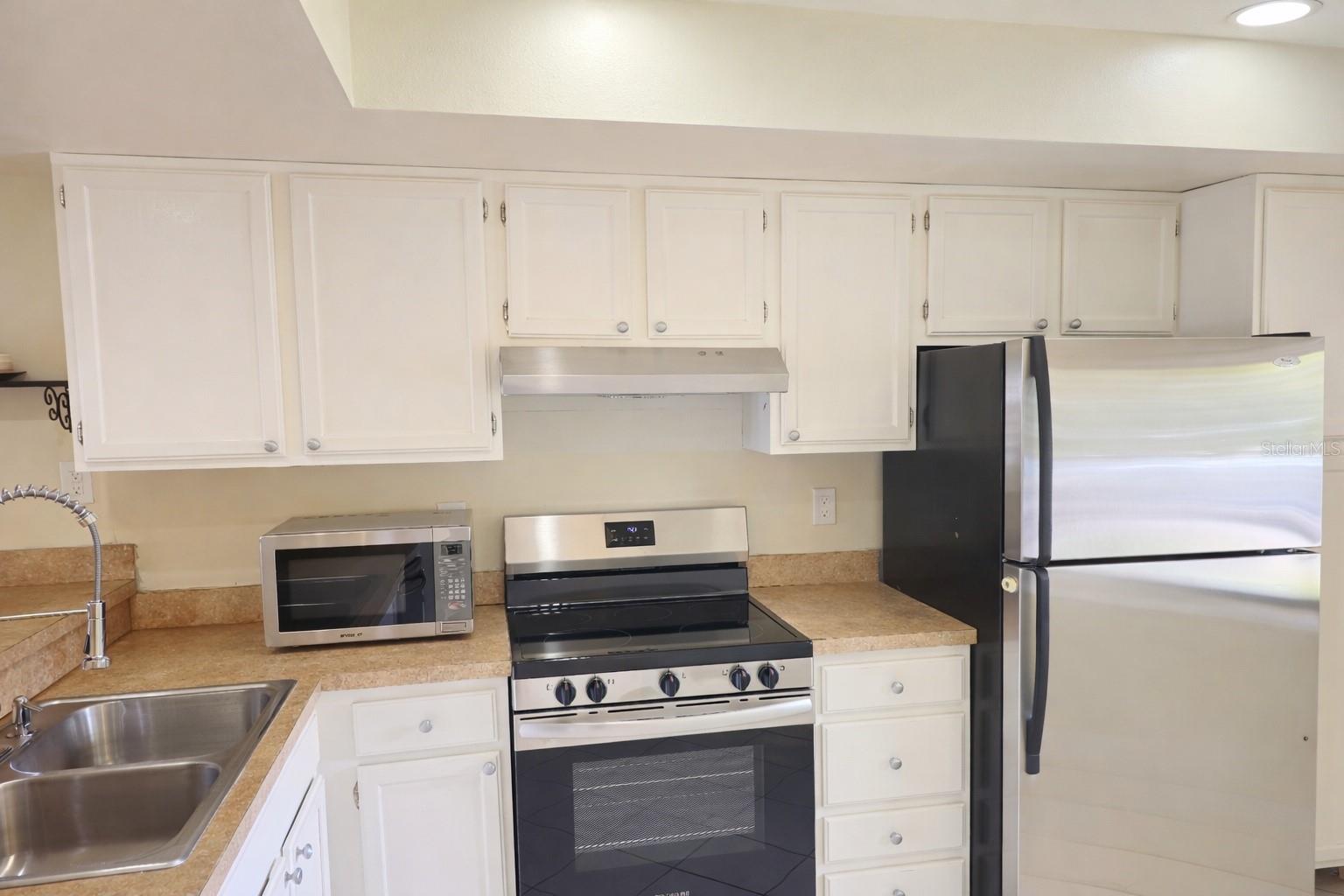 7360 ULMERTON ROAD 20F