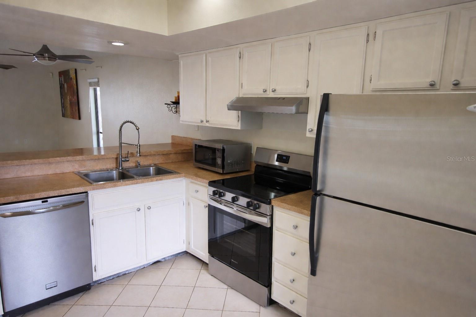 ROSETREE VILLAGE - Residential