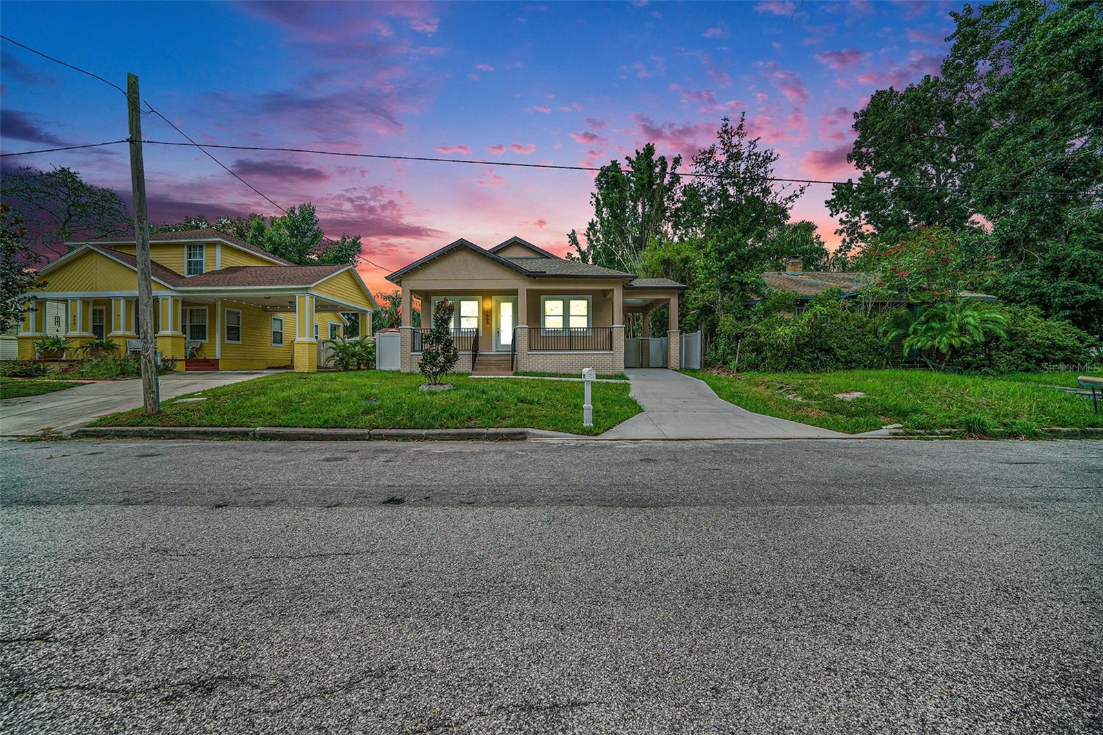 1005 E CRENSHAW STREET