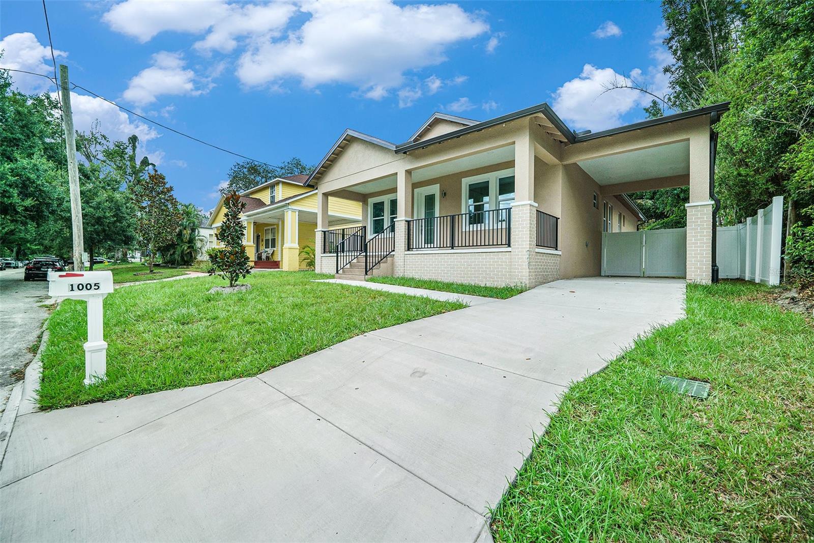 1005 E CRENSHAW STREET