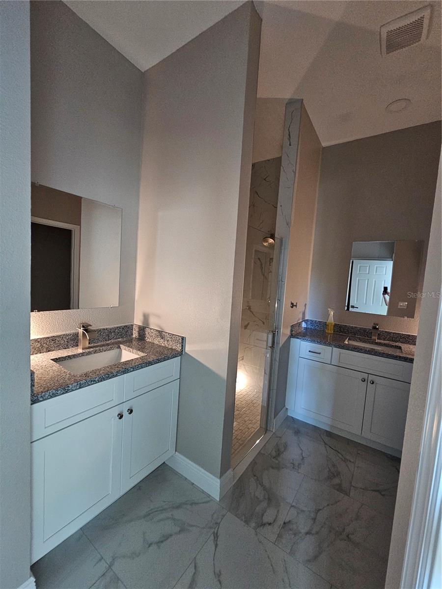 ORANGEWOOD - Residential