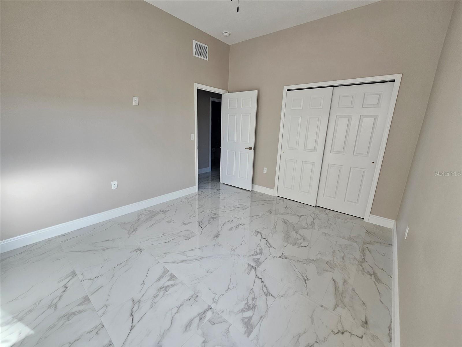 ORANGEWOOD - Residential