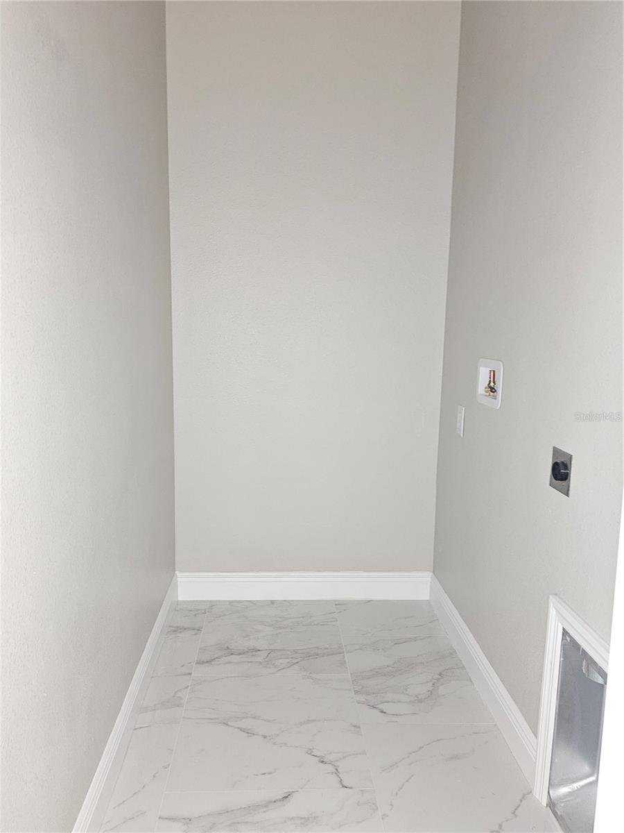 ORANGEWOOD - Residential