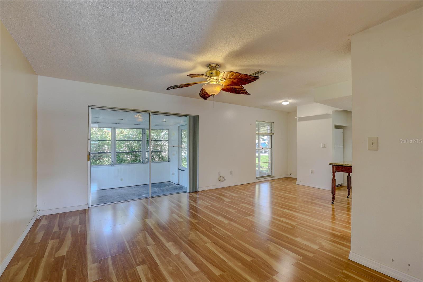 HEATHER HILL APTS - Residential
