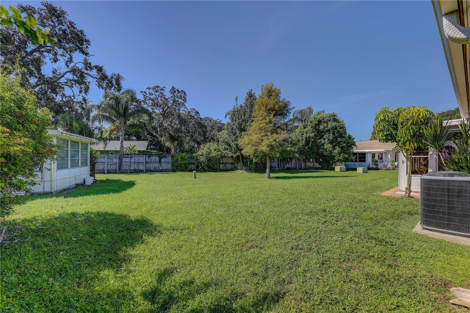 HEATHER HILL APTS - Residential