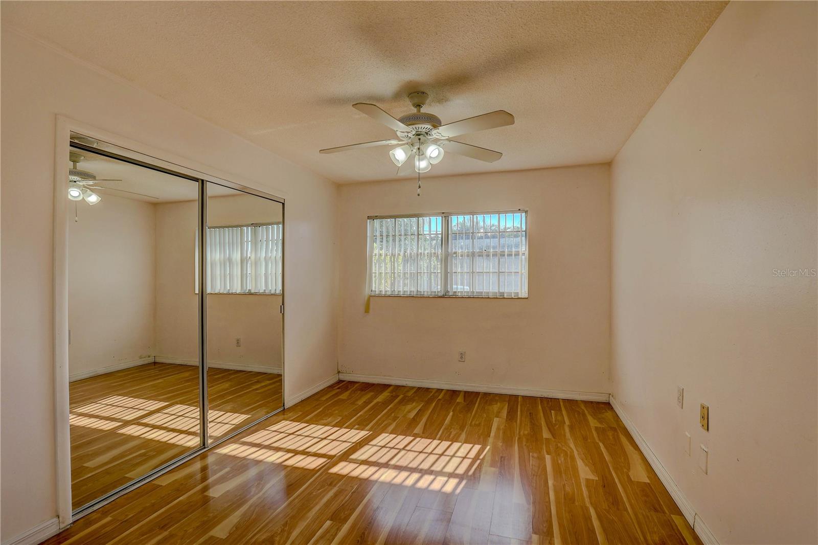 HEATHER HILL APTS - Residential
