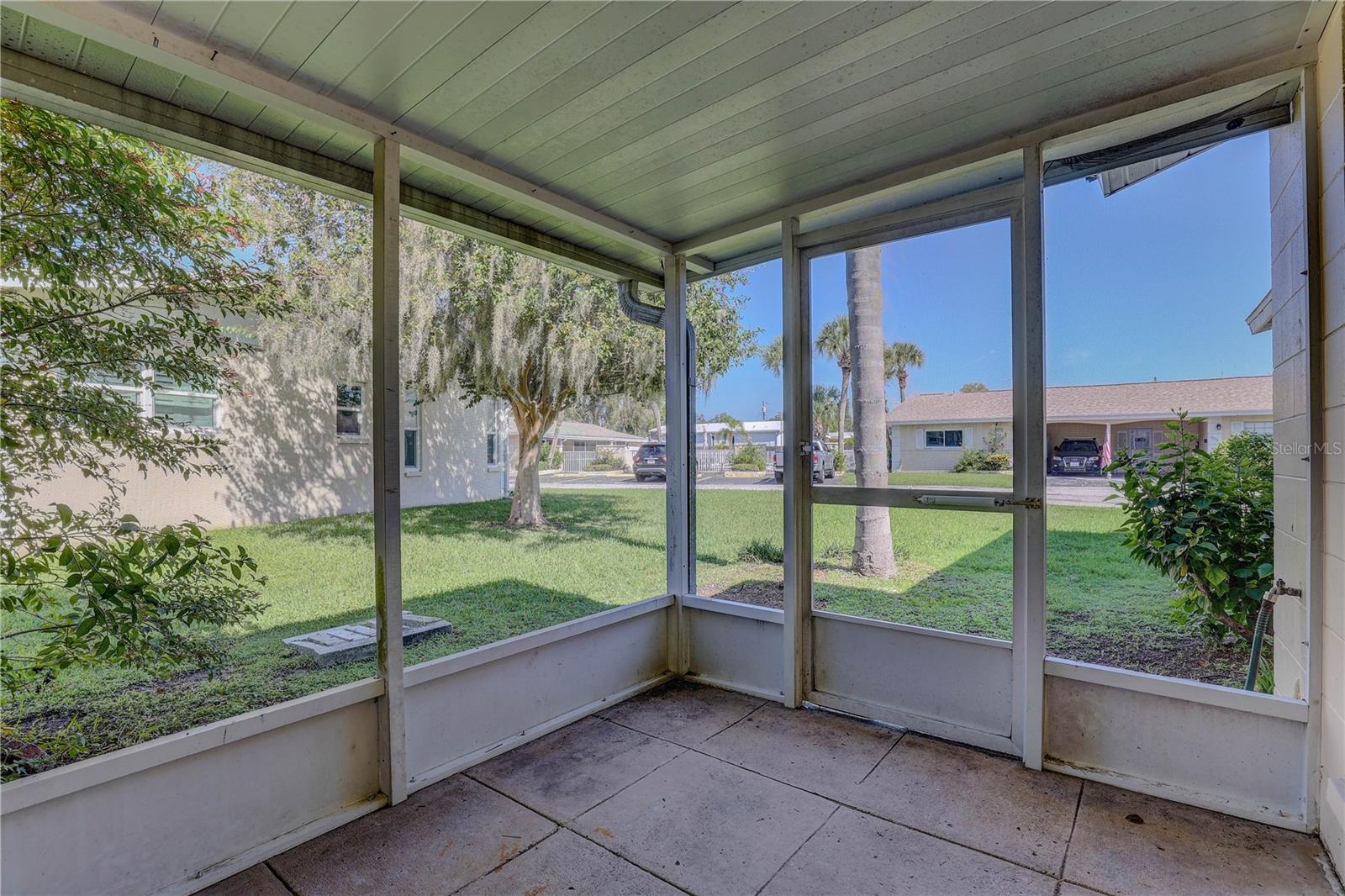 HEATHER HILL APTS - Residential