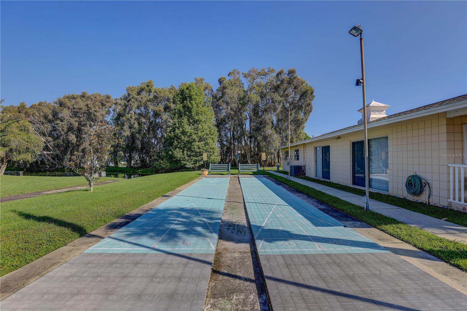 HEATHER HILL APTS - Residential