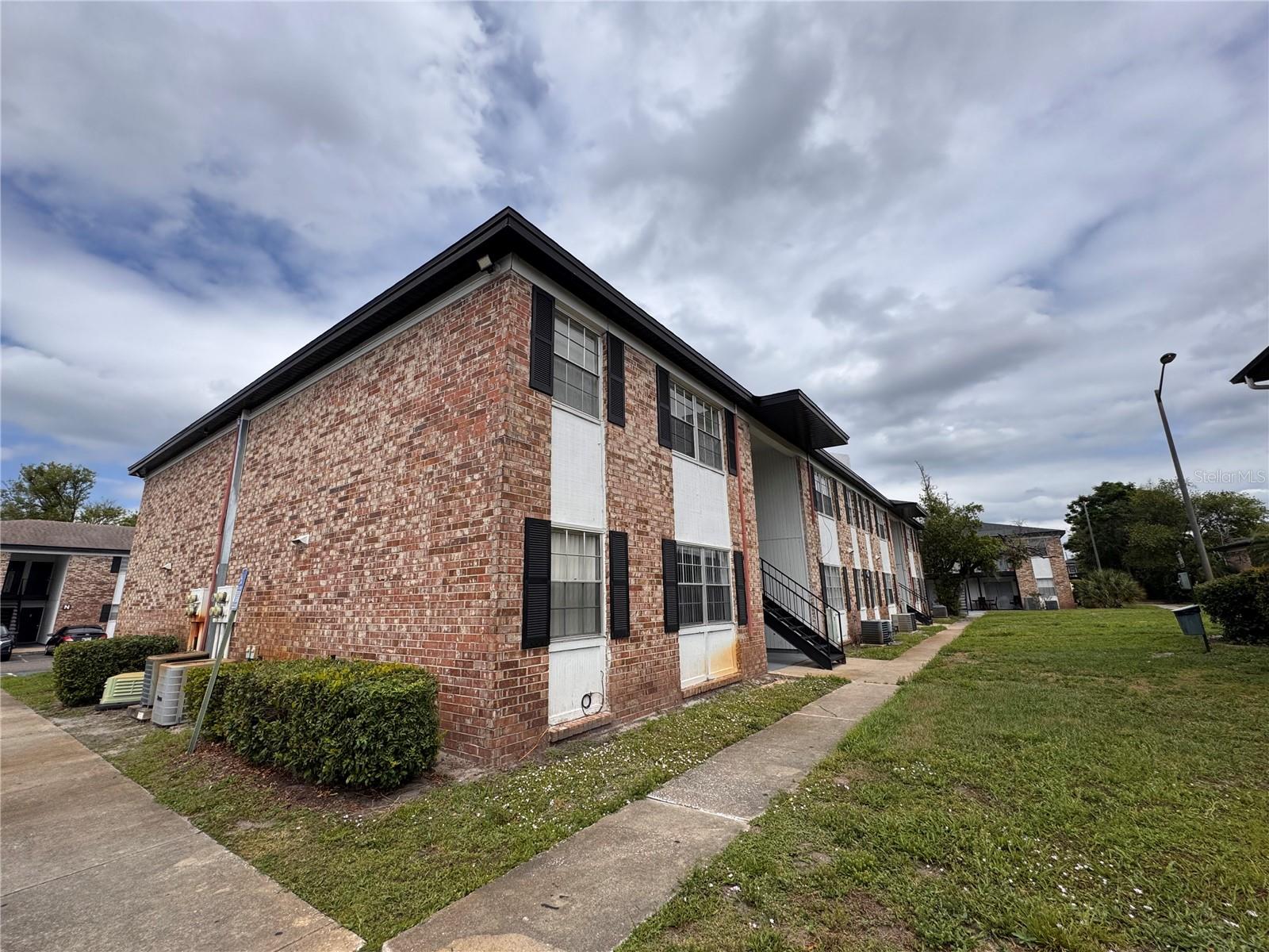 GROVE PARK CONDO - Residential