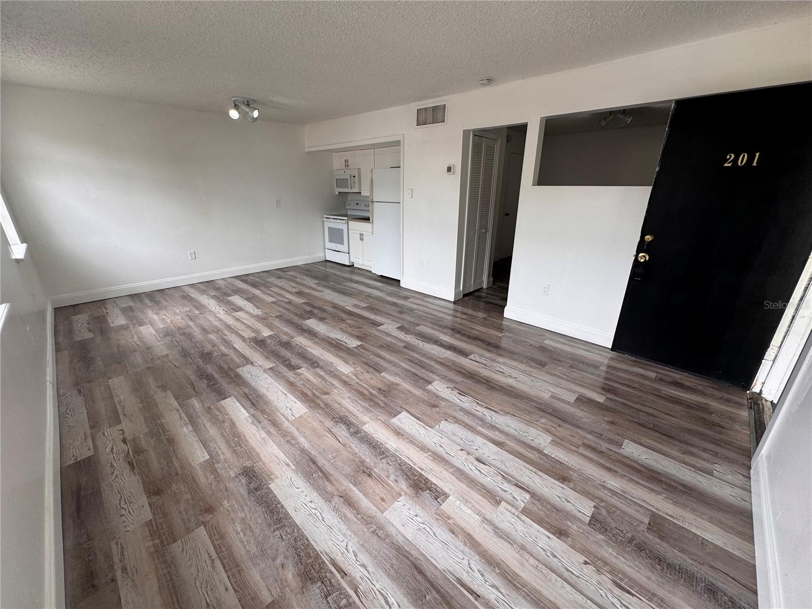 GROVE PARK CONDO - Residential