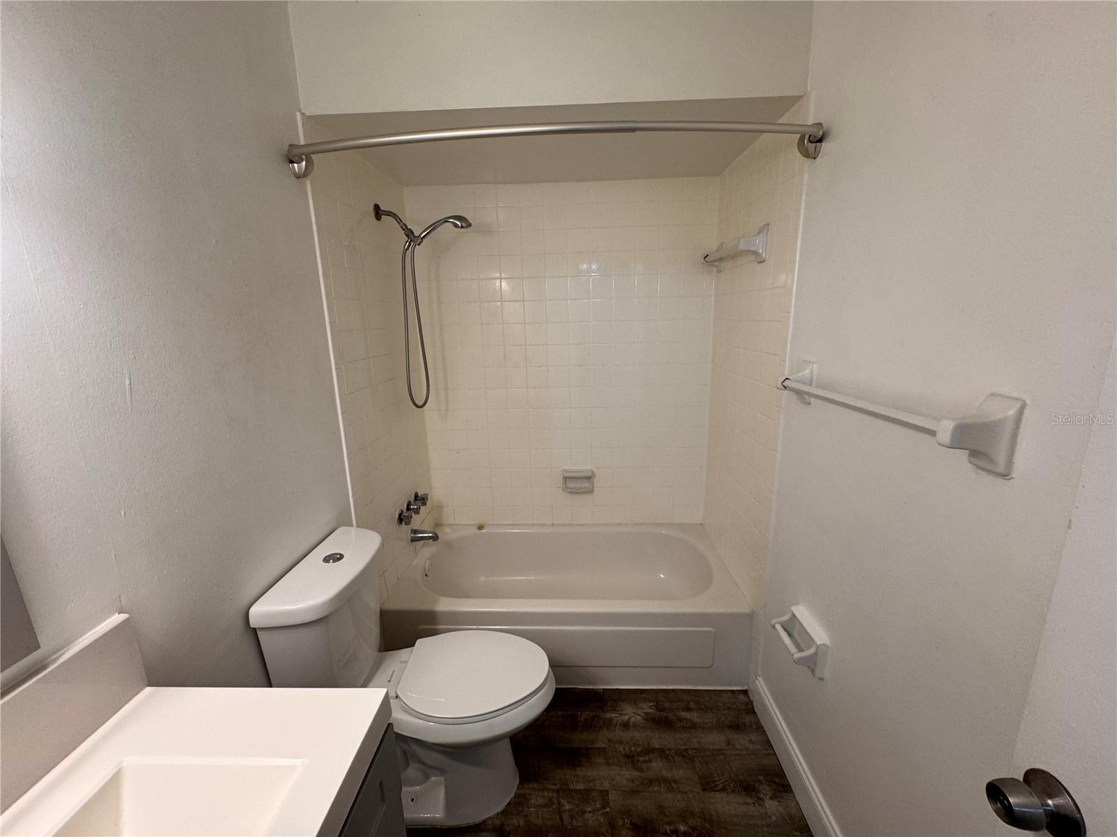 GROVE PARK CONDO - Residential