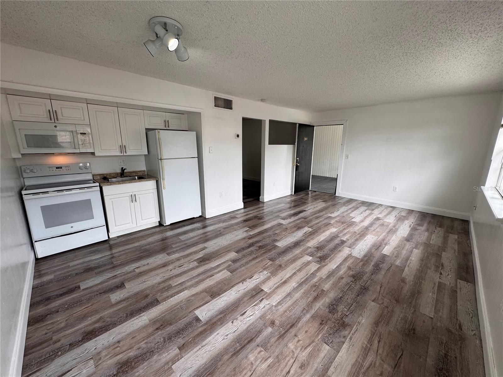 GROVE PARK CONDO - Residential